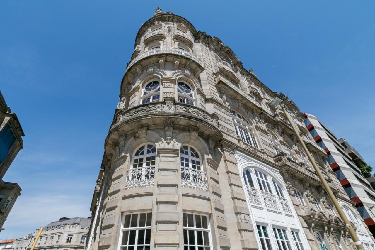 Suite De Lujo Puerta Del Sol+Parking Vigo Exterior foto