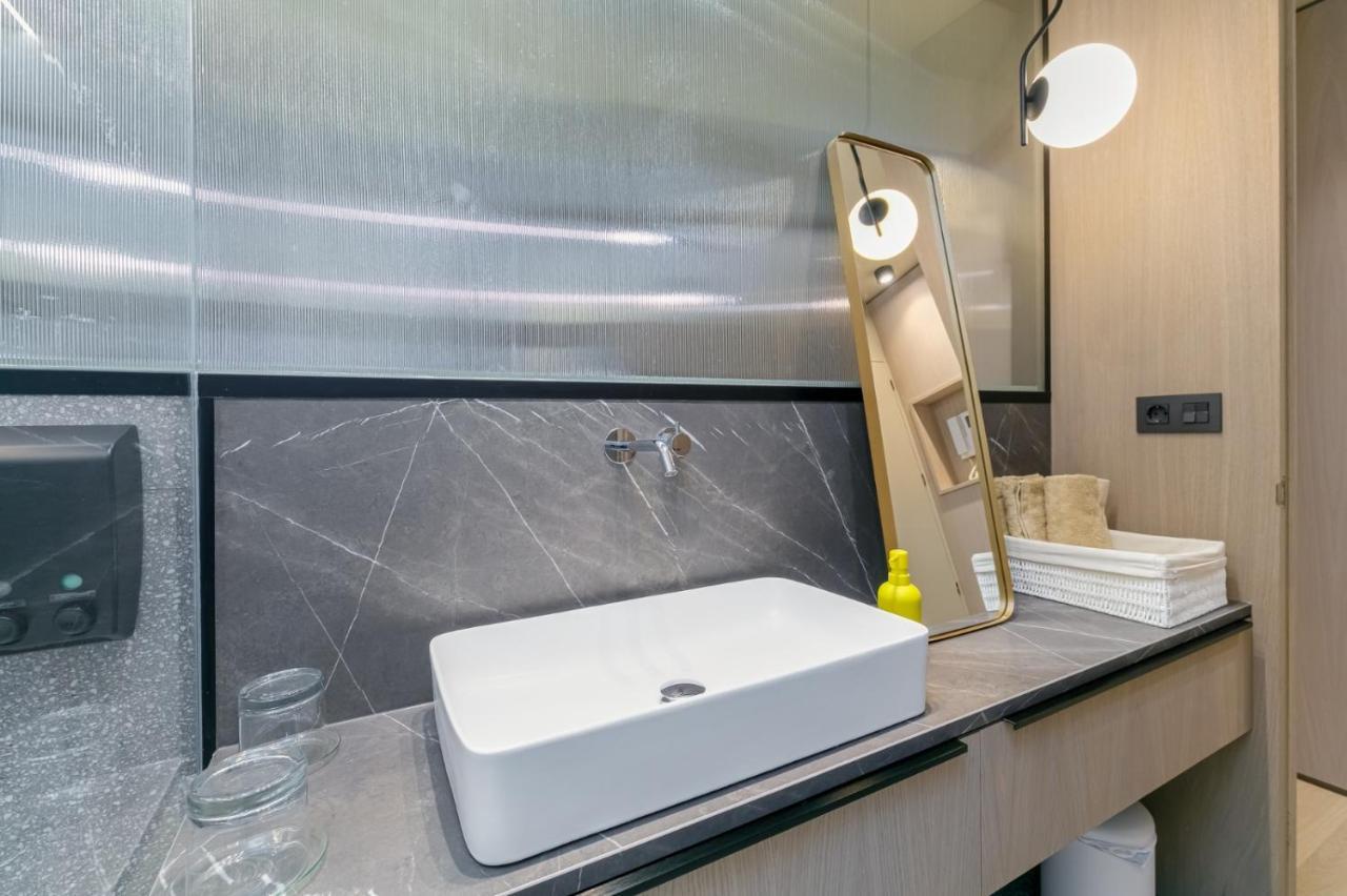 Suite De Lujo Puerta Del Sol+Parking Vigo Exterior foto